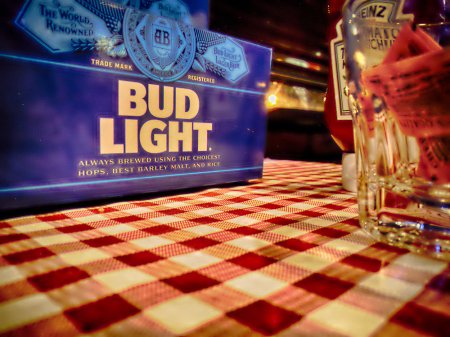 solitude, pub, bar, red checkered tablecloth, hdr